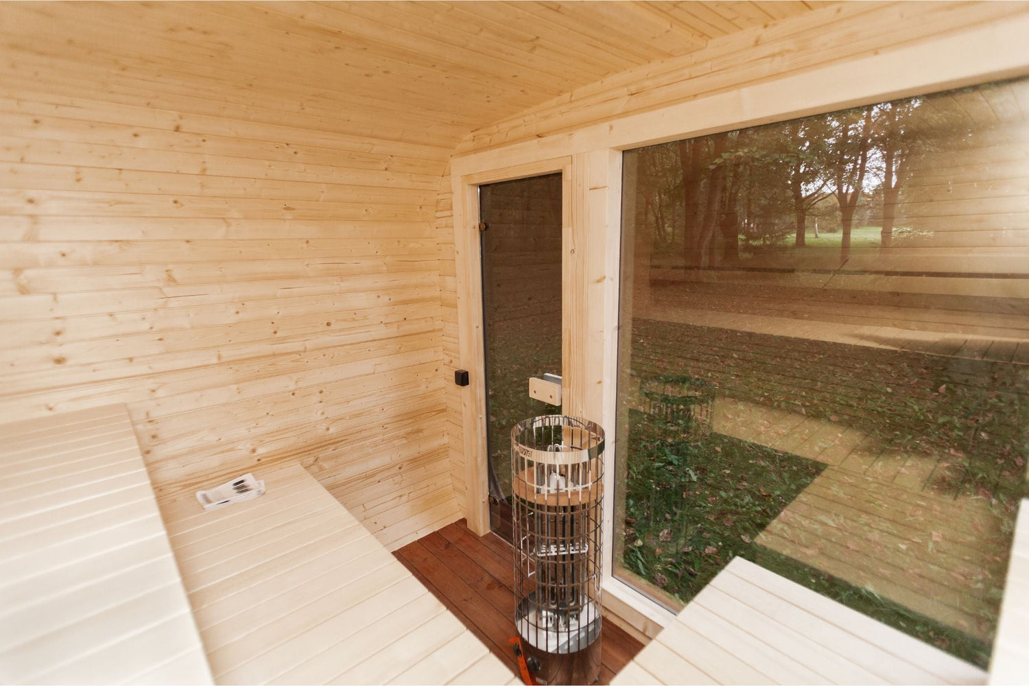 LUX MINI SAUNA 300x245 - PALAZZINA WELLNESS