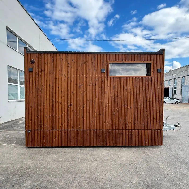 Line – Sauna house with anteroom